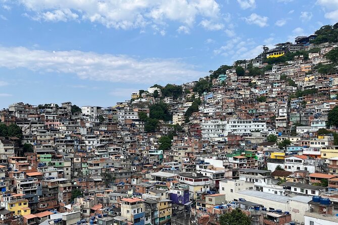 2h30 circuit in the Vidigal Favela - Meeting at Praça do Vidigal: Timing, Group Size, and Getting Oriented