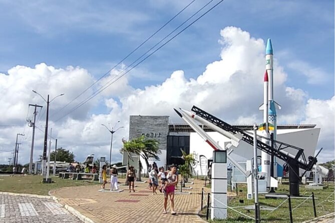 4x4 tour on the South Coast of Natal - Stop 1: Barreira do Inferno Launch Center, Then the Giant Cashew Tree