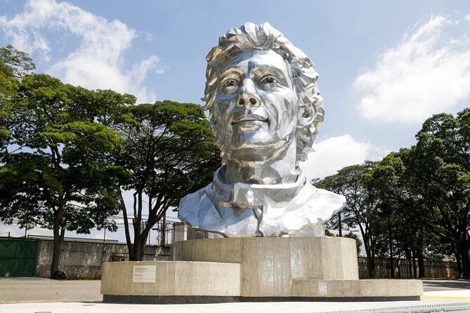 6 Hour Ayrton Senna Tour – The Greatest Formula 1 Drivers of all Time - Avenida Europa and the car-dealer corridor for photo stops