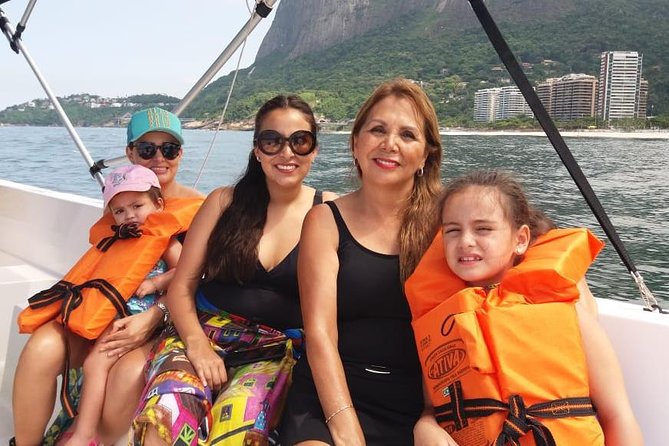 A BOAT TOUR to the TIJUCAS ISLANDS with an AMAZING UNDERWATER FLIGHT! FRESH AIR AND FREEDOM! - The cruise through the Tijucas Islands area: what you actually see