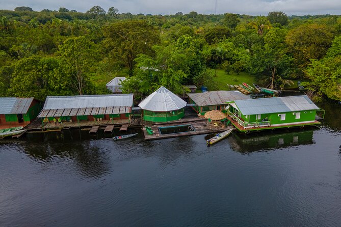 Amazon Explore 4D/3N-At Amazon Tapiri Floating Lodge - Lodging and comfort level at Juma Floating Lodge