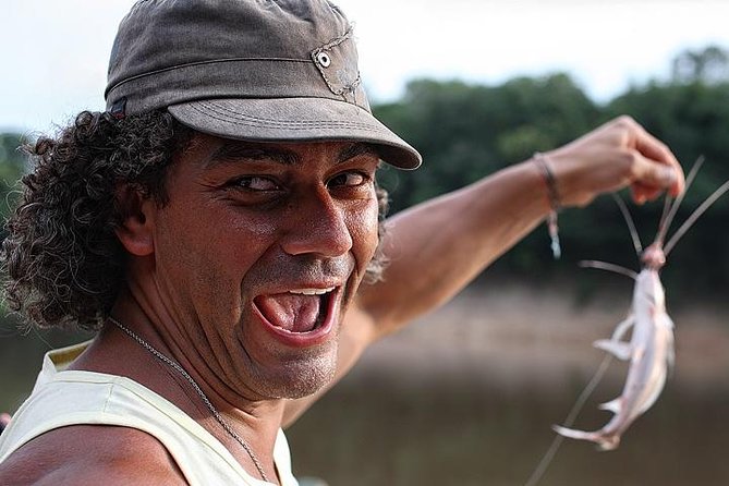 Amazon Negro River Half-Day Expedition Tour - Getting to the water: pickup, boat ride, and how crowds affect your day