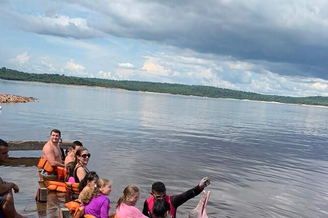 Amazon Safari from Manaus - Stop 2: Comunidade do Catalao Amazonas and simulated fishing without a hook