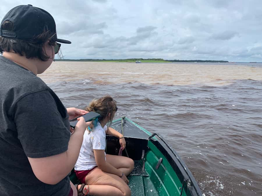 Amazonas: Boat Ride with a Local Amazonian - A 3-hour Amazonas boat ride that hits the big Amazon moments fast