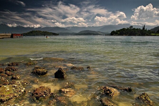 Angra & Ilha Grande From Rio: Boat Tour With Barbecue and Drinks - Should You Book This Ilha Grande Boat Day From Rio?