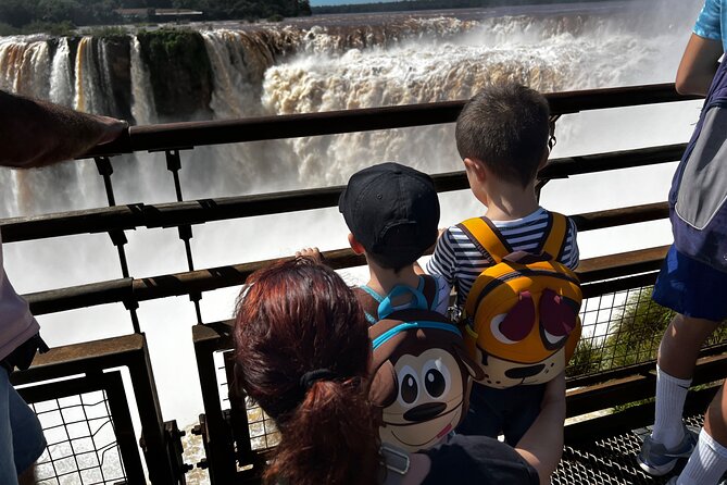 Argentine Iguazu Falls + City Tour + Tri-Country Corner - Guides and group size: what small teams mean on a big day