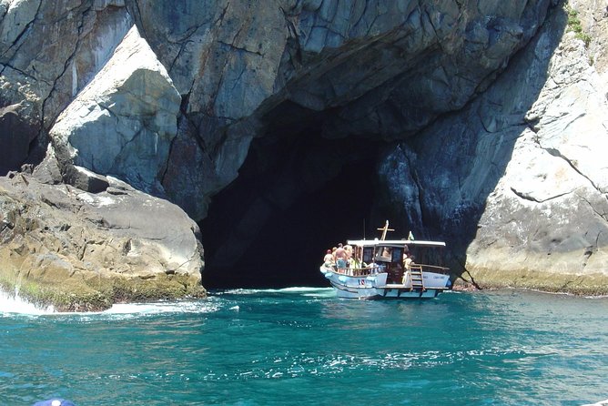 Arraial do Cabo - Boat Trip Departure from Rio de Janeiro Lunch and Transport - The boat trip portion: what each stop feels like