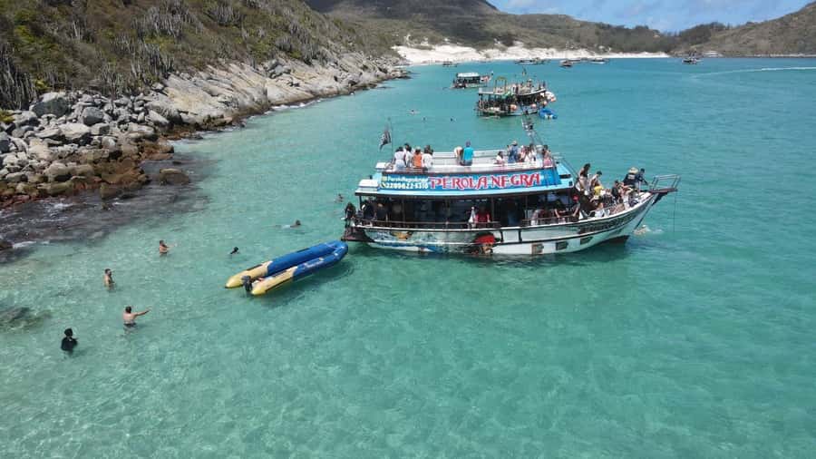 Arraial do Cabo: Boat Trip with Waterslide - The panoramic nature stops: Fenda, Pedra do Gorila, and Buraco do Meteorito