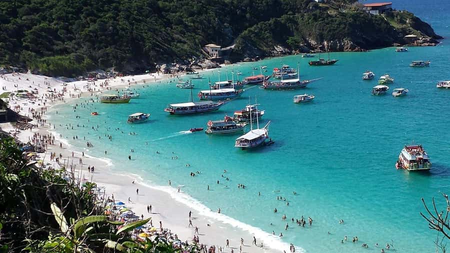 Arraial do Cabo (Brazilian Caribbean) Guided Tour from Rio de Janeiro - Farol Island: swimming and relaxing without overthinking it