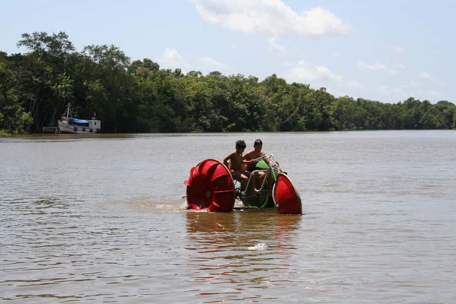 Belém: Ilha do Mosqueiro River Beach Trip - Hotel pickup, small groups, and the guide: what “up to 15” changes