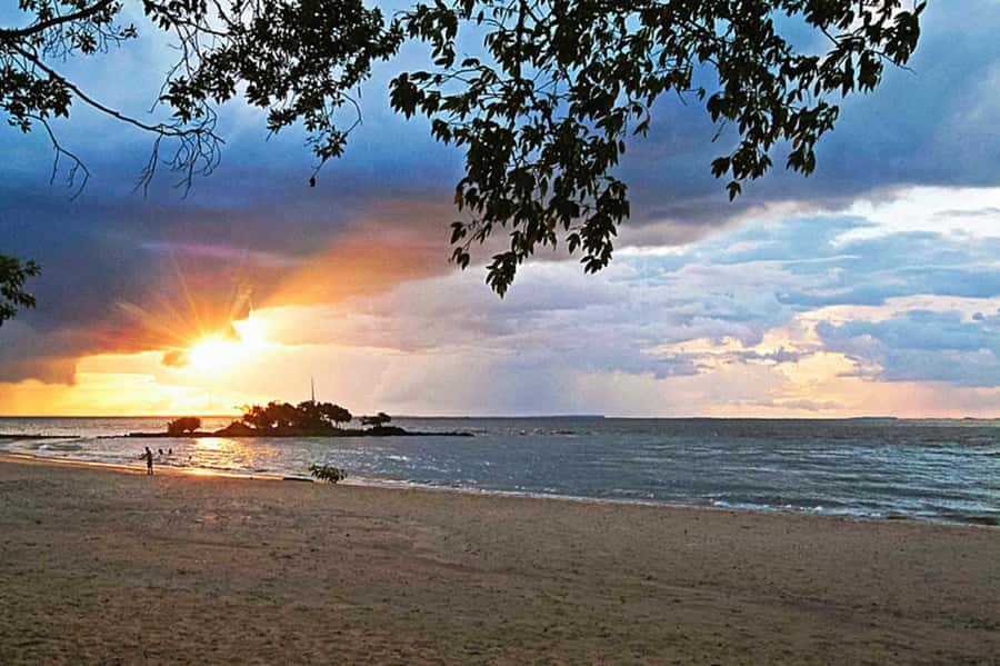 Belém: Ilha do Mosqueiro River Beach Trip - What you’ll actually do on the island: sand, shade, and multiple freshwater beaches