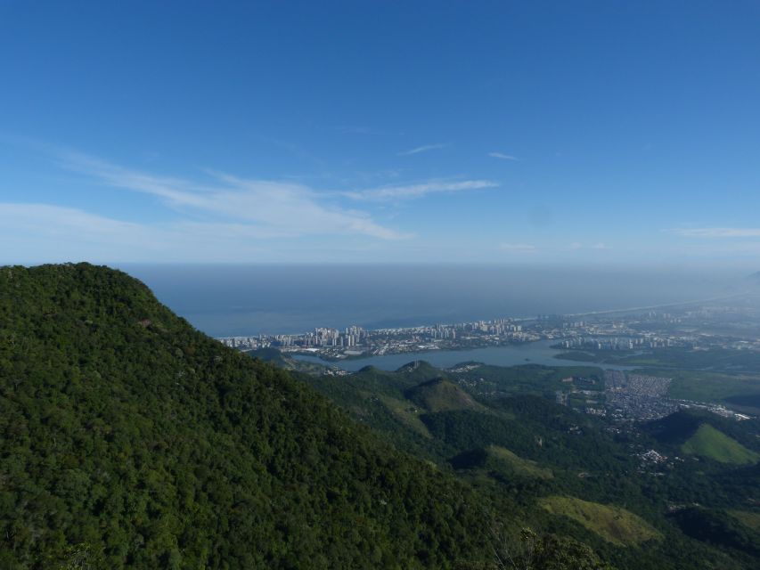Bico do Papagaio Guided Hiking Tour in the Tijuca Forest - Guides, languages, and what “small group” means for your day