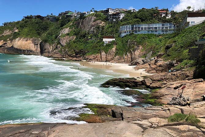 Big Five Rio Attractions & More Private Tour with Tickets and Lunch Included - Stop 3: São Conrado Beach and the hang-glider landing view