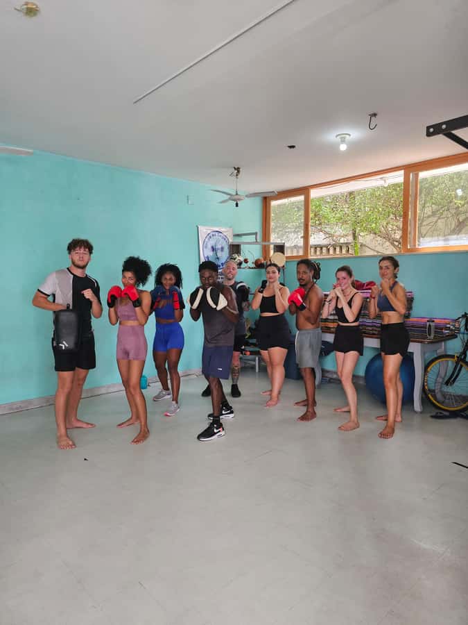 BOXE CLASS - EX BAHIAN CHAMPION (SALVADOR-BA) - What the 1-Hour Session Feels Like (and How to Handle It)