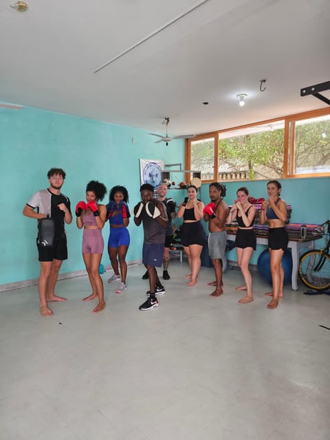BOXE CLASS - EX BAHIAN CHAMPION (SALVADOR-BA) - Price and Value: $12 for a Guided Technique and Fitness Hour