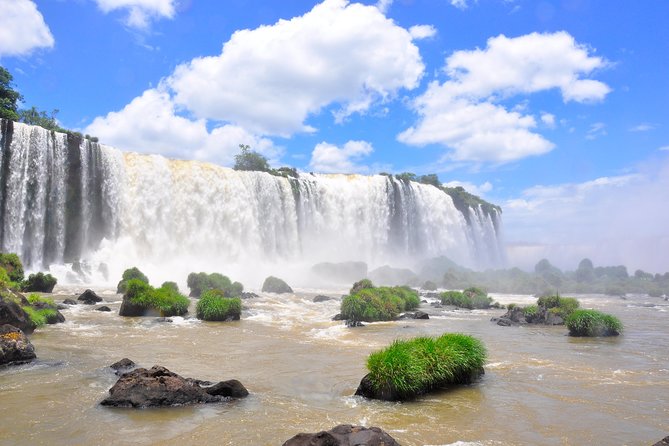 Brazilian Falls, Bird Park and Itaipu Dam from Foz do Iguaçu - Brazilian Falls: Devil’s Throat and the Cataratas trail from the Brazil side
