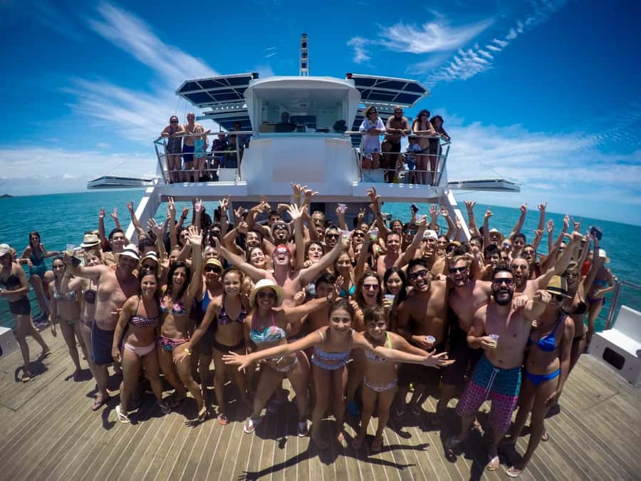 Búzios: Catamaran Boat Tour - FAQ