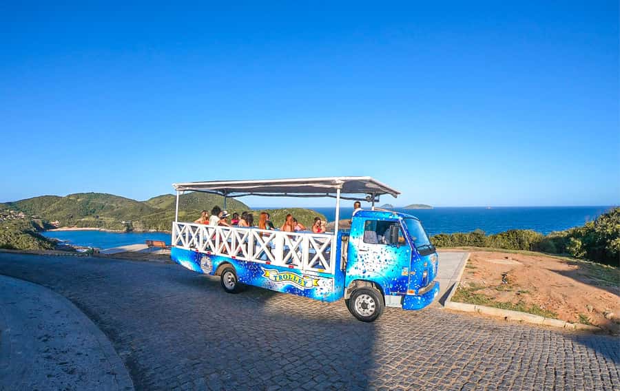 Búzios: Full-Day Shore Excursion by Land and Sea with Lunch - South-Side Open Trolley: Beaches, Lookouts, and a Quick Trail Break