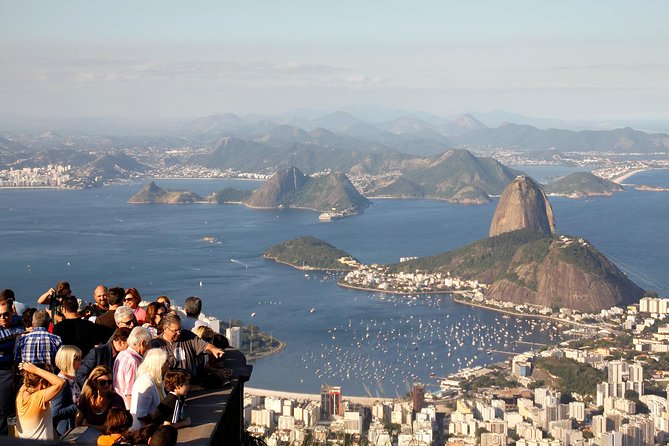 Christ Redeemer, Sugarloaf Mountain and Selarón Steps 6-Hour Tour - Christ the Redeemer: how to spend your time at the top