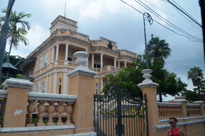 City Tour in Manaus at Teatro Amazonas and Praça da Matriz - Ponta Negra Beach: a drive-by taste, with conditions that can change