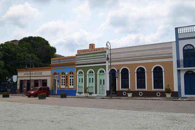 City Tour in Manaus at Teatro Amazonas and Praça da Matriz - Adolpho Lisboa Municipal Market: real Manaus in one hour