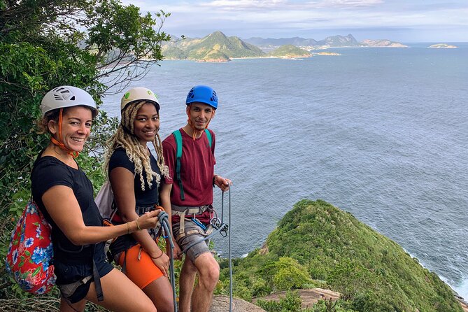 Climb Sugarloaf: A Thrilling Adventure to Rio’s Postcard Peak - The 15-Meter Climb: What to Expect on the Rope Section
