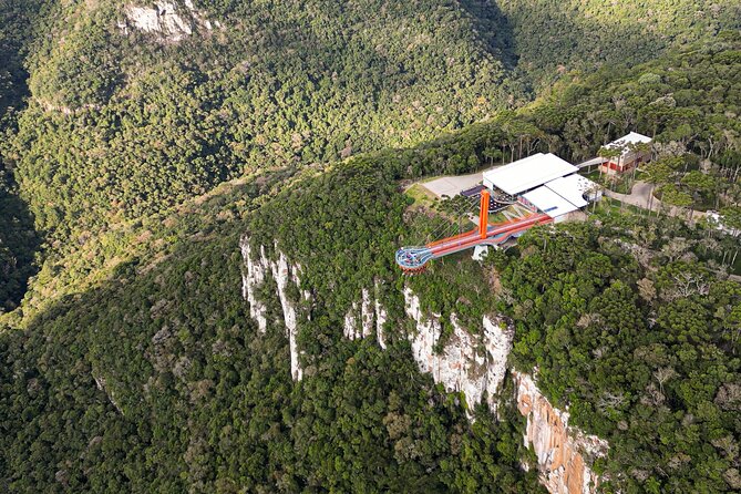 Combo: Platform Entrance, Abusado Adventure, Ferro Passar Museum - Step onto the glass platform: your best first impression