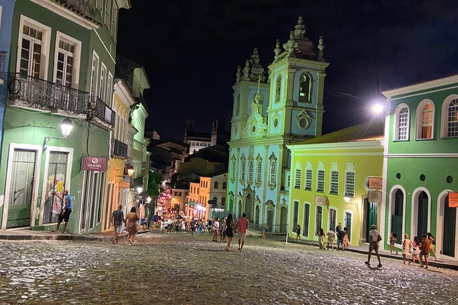 Cultural Folkloric Show and Dinner in Salvador - Dinner in Bahia fashion: buffet-style plates and where it happens