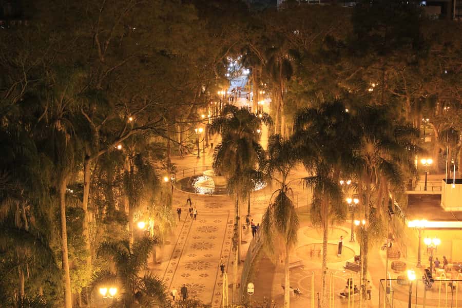 Curitiba: 4-Hour City-By-Night Tour with Dinner - Who this tour suits best, and who should rethink it