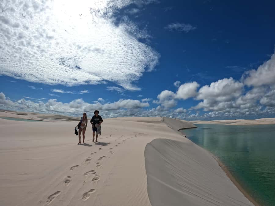 Day trekking in Lençóis Maranhenses - A 12 km walk through Lençóis Maranhenses, Lagoa Azul to Lagoa Bonita