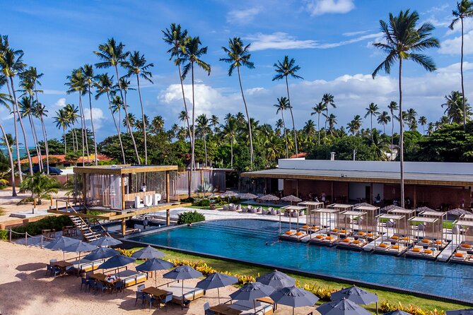 Day use by the sea with pool and lots of fun - Seating upgrades, lounges, and gazebos, when extra comfort is the right move