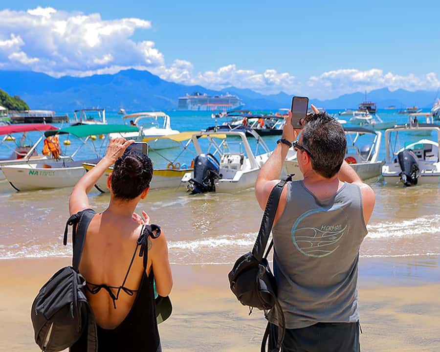 Discover Ilha Grande on a Boat Tour - Departing from Angra - The Water Stops: Blue Lagoon, Cataguases, and Japariz Explained