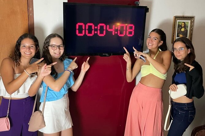 Escape Room Unravel the Enigma of the Room - The Start: How Your Team Gets Ready