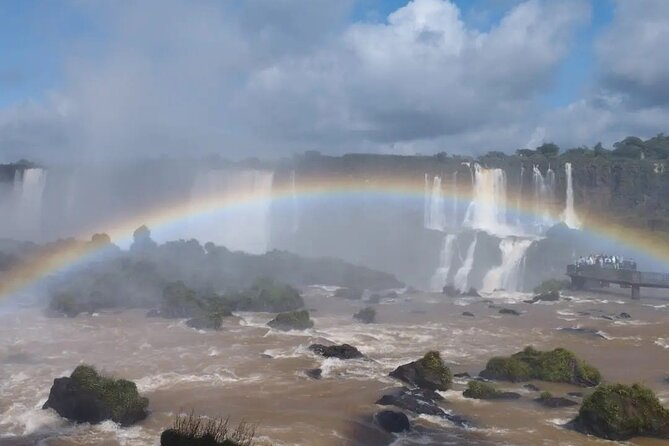 Excursion to both sides of Iguaçu Falls on the same day. - Why seeing both sides on one day actually works