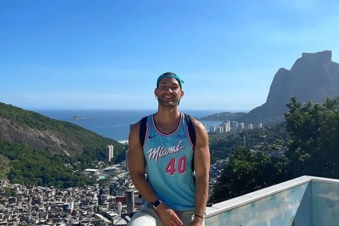 Explore the history and culture of Favela da Rocinha - Where You Meet and How the Tour Starts in São Conrado
