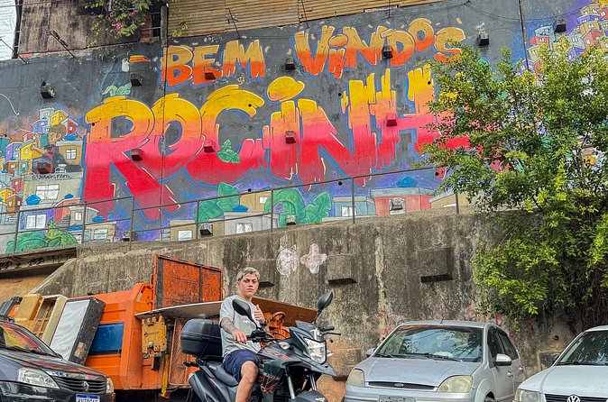 Favela da Rocinha Tour - Guides who keep things friendly, safe, and on schedule