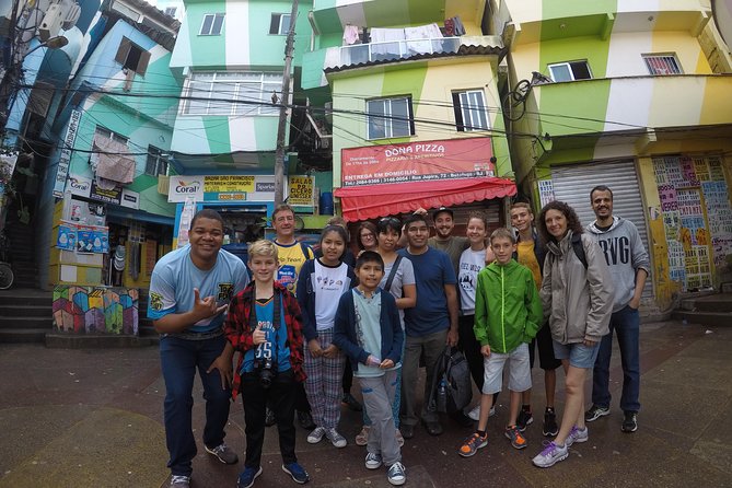 Favela Santa Marta Tour - Timing, pace, and group size (3.5 hours that move)