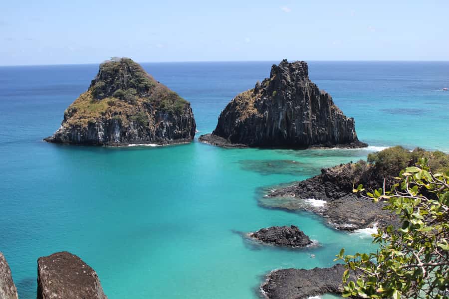 Fernando de Noronha: Catamaran Tour with meal and transfer - From your hotel to Port of Santo Antonio: timing that actually works