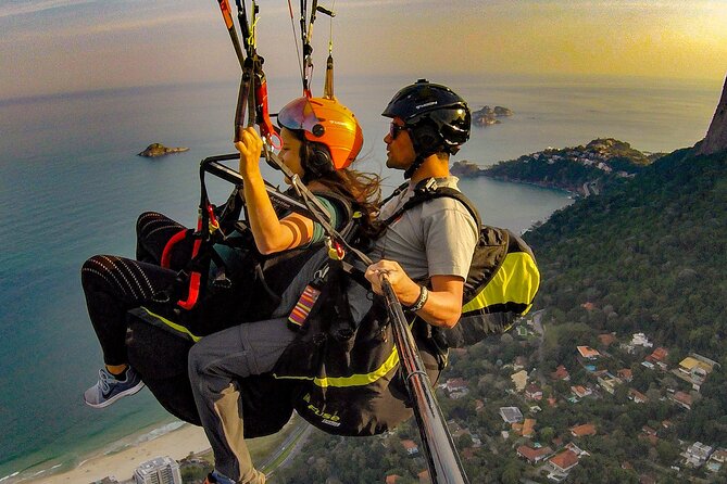 Fly from Paragliding in Rio de Janeiro - Registration, gear, and the safety talk before you run