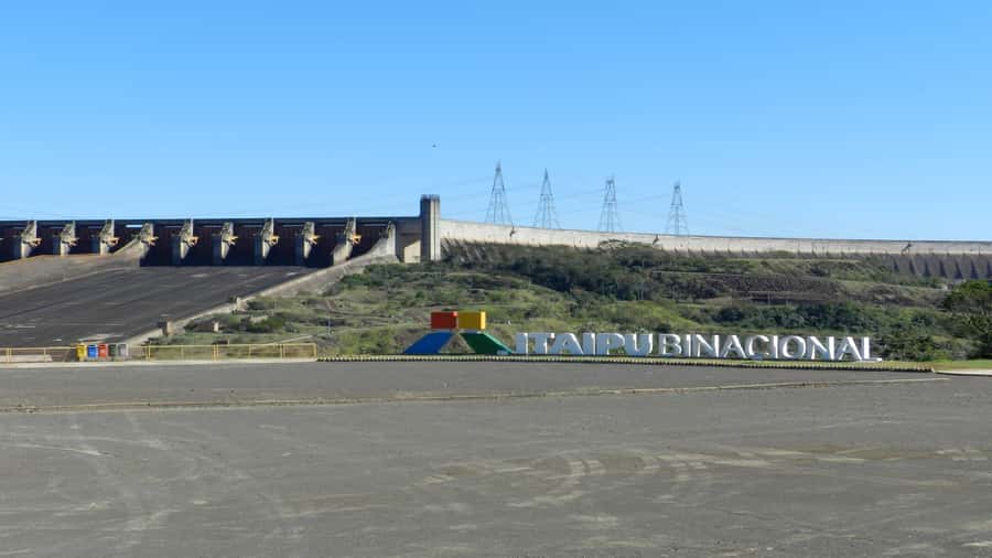 Foz do Iguaçu: Itaipu Hydroelectric Dam Guided Tour - Visitor Reception Center: The 30-Minute Video That Makes the Dam Click