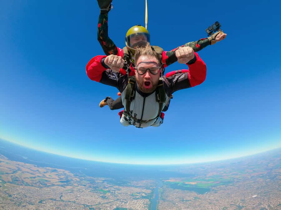 Foz do Iguacu: Skydiving Experience with Photos and Videos - What you’ll actually see in the sky over Itaipu and the Paraná River