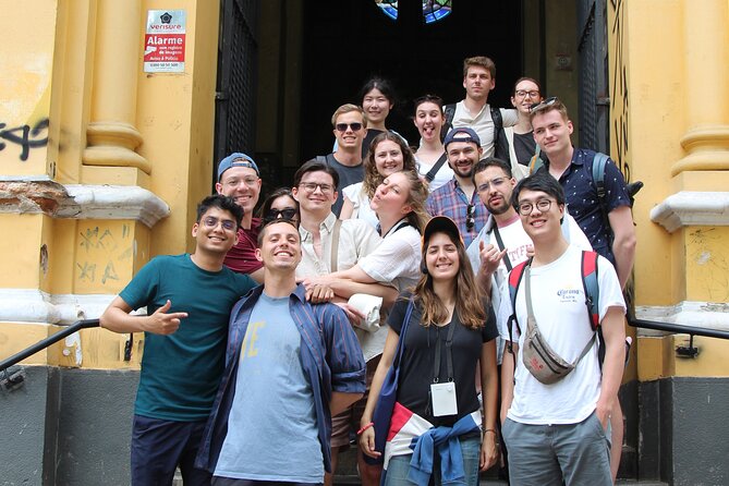 Free Walking Tour - São Paulo History in the city center - Where São Paulo Began: Tracing the Foundation at the First Building