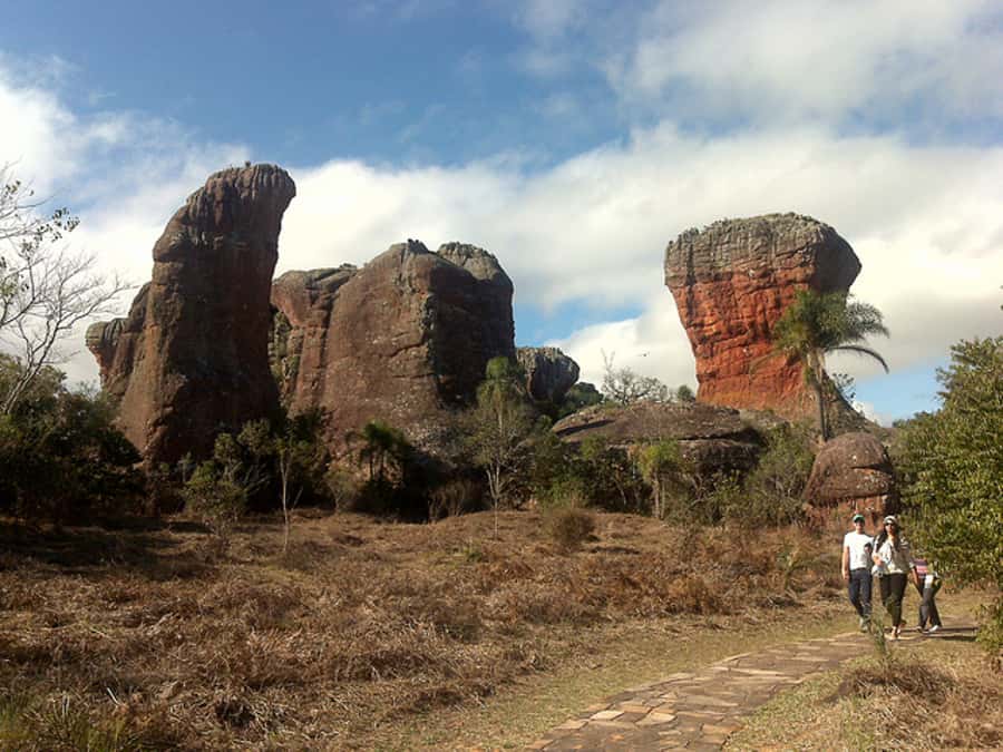 From Curitiba: Vila Velha State Park Full-Day Group Tour - Entering Vila Velha State Park: sandstone giants and furnas craters