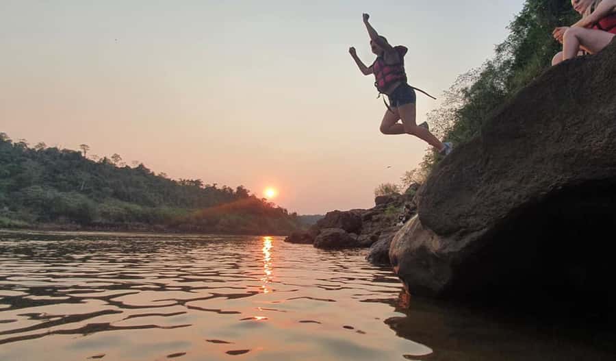 From Foz do Iguaçu: Secret Falls Adventure - Why this secret-falls hike feels different from the main Iguazu day