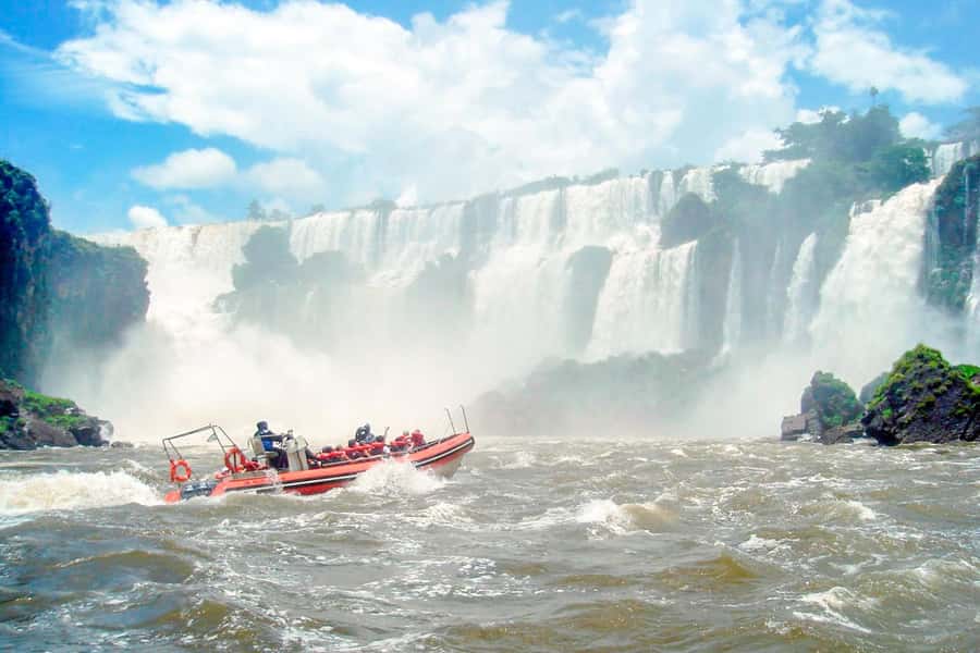 From Foz do Iguazu: Brazil Iguazu Falls & Macuco Safari Boat - Timing and reality: why the day can flex