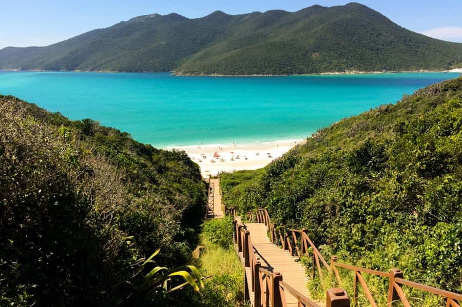From Rio: Arraial do Cabo Day Trip with Boat Tour - Boarding the schooner, what the sea time is really like