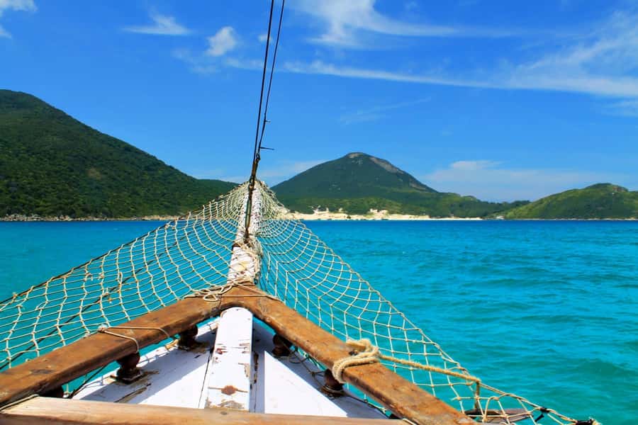 From Rio: Arraial do Cabo - The Brazilian Caribbean Daytrip - The water stops that matter: Praia do Farol and Gruta Azul
