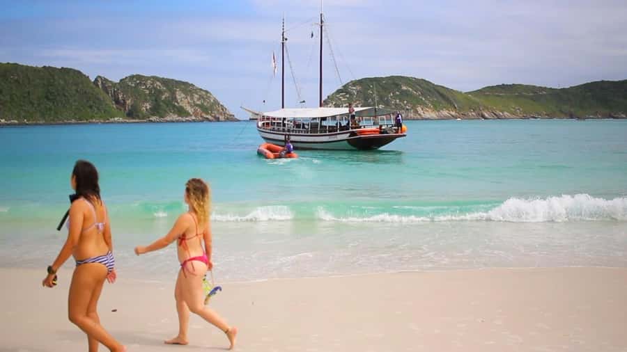 From Rio de Janeiro: Arraial do Cabo Boat Trip with Lunch - The Schooner Ride: What the Route Feels Like on the Water