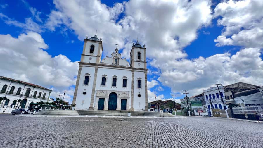 From Salvador: Quilombo Heritage Daytrip with Lunch - Dannemann cigar factory stop: a production-history palate cleanser