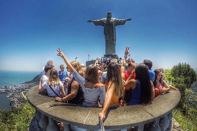 Full Day Tour of Rio de Janeiro with Lunch - Maracanã, the Bellini statue, and the football culture stop